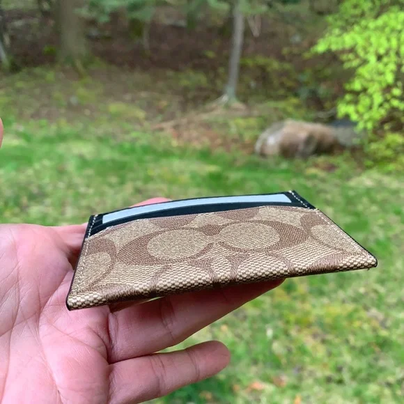 Authentic Coach signature leather/calf card case/ID - Picture 4 of 5